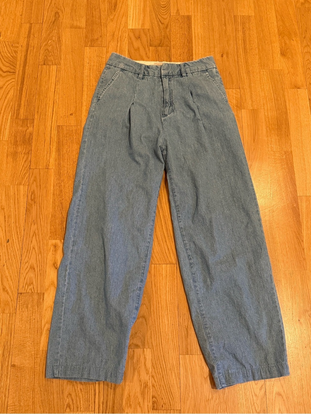 Brixton Wide-Leg Pleated Jeans in Light Blue